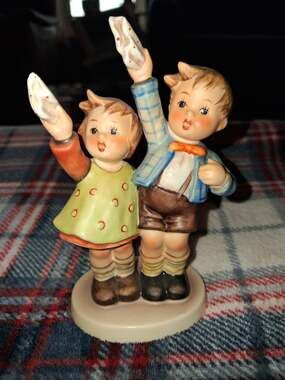 Vintage Hummel 153/0 Auf Wiedersehen TMK-3 Goodbye 5.5” Minimal Crazing
